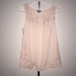 Cute t shirt with lace size xs